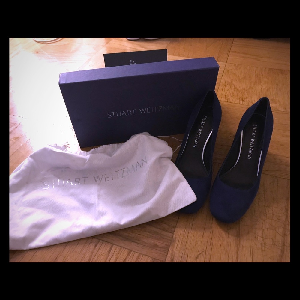 Stuart Weitzman Blue Suede pumps size 5.5